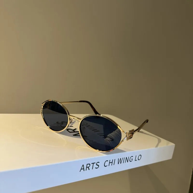 New Fashion Brand Oval Sunglasses for Women Retro Small Frame Woman Man Metal Cat Eye Glasses Shades UV Protection Sun Glasses